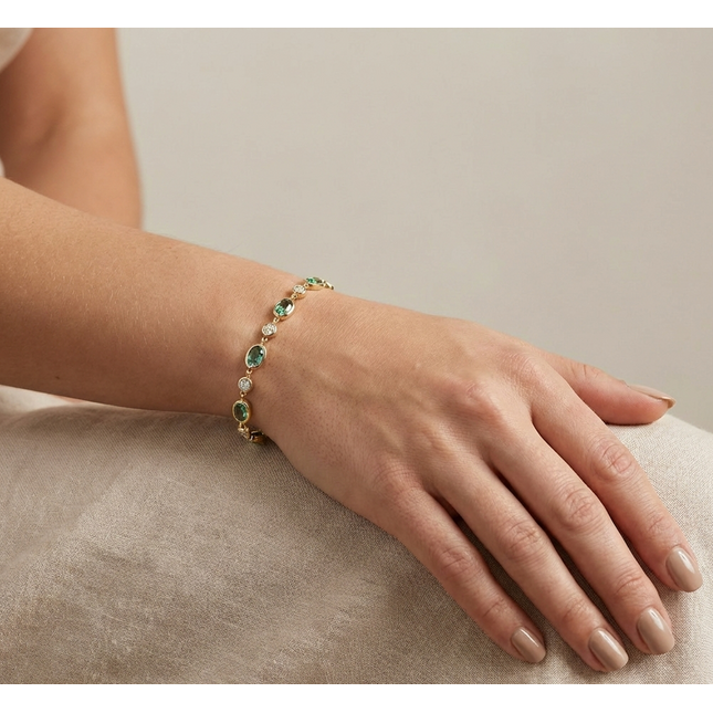 Mint Tourmaline and Diamond Bracelet in Yellow Gold