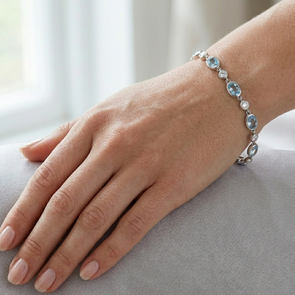 Oval Cut Aquamarine and Diamond Bracelet in White Gold